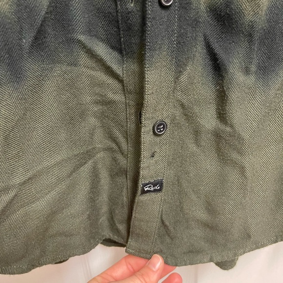 Rails Hunter Button Down in Olive Black Waves - Picture 5 of 10